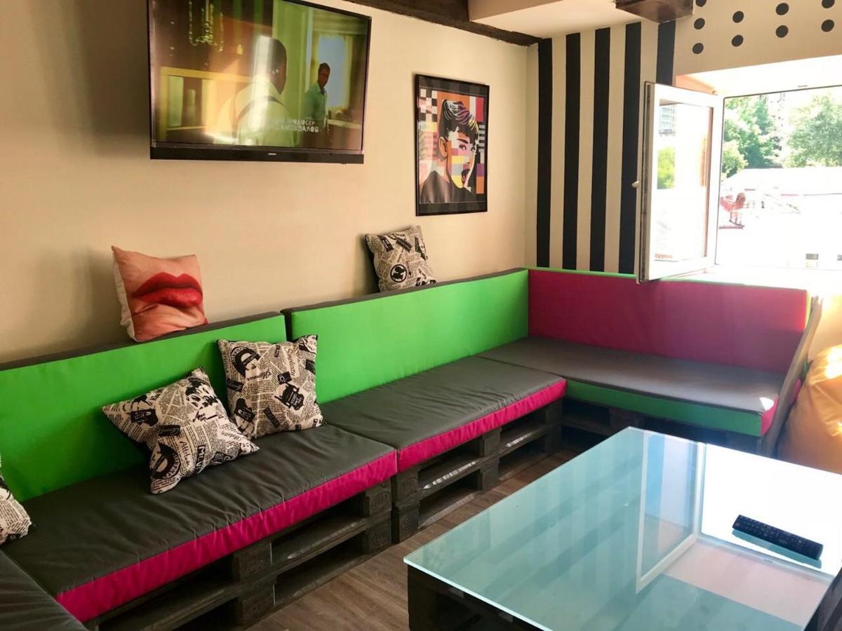 Lucky Hostel На Крещатике 키예프 외부 사진