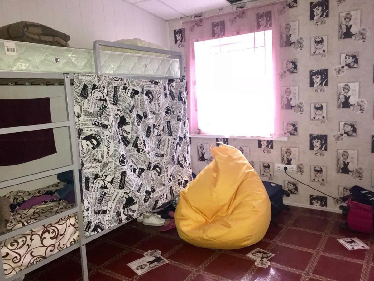 Lucky Hostel На Крещатике 키예프 외부 사진