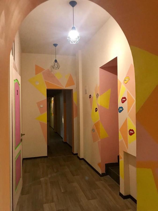 Lucky Hostel На Крещатике 키예프 외부 사진