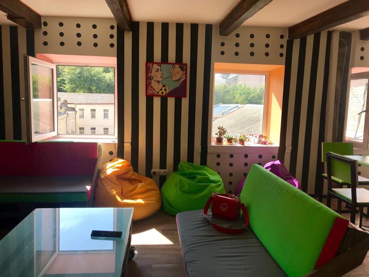 Lucky Hostel На Крещатике 키예프 외부 사진