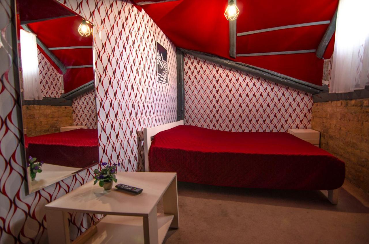 Lucky Hostel На Крещатике 키예프 외부 사진